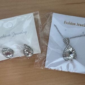 Fashion Jewelry Silver Teardrop Earrings and Necklace Set